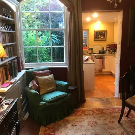 10 St James Villas-2